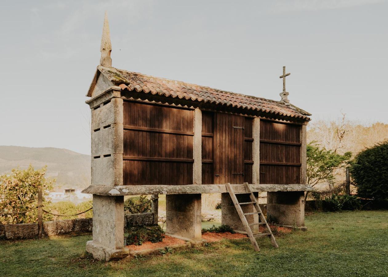 Casas Alexandre Guest House Pontevedra Bagian luar foto
