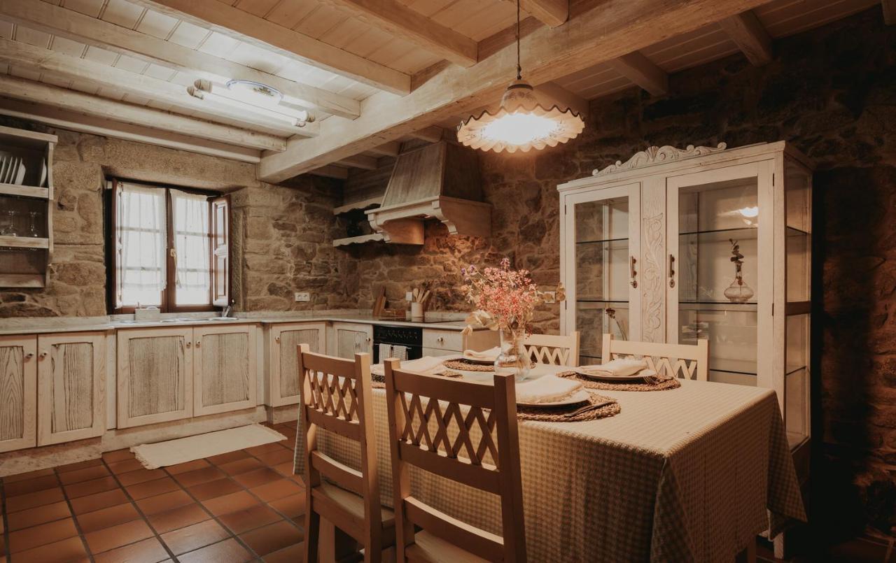 Casas Alexandre Guest House Pontevedra Bagian luar foto